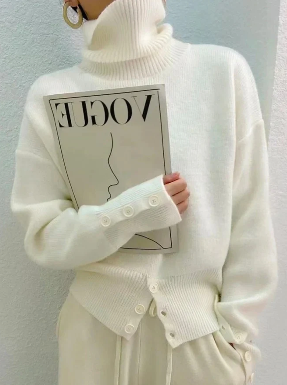 Ivory Plain Turtleneck Sweater | Klyo